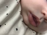 У ребёнка в уголке