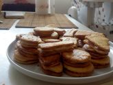 С наступающим праздником, девочки!)