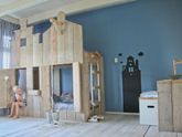 Двухэтажная кровать
