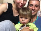 На кого похож Артёма?