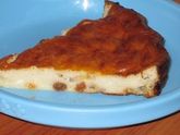 Творожная запеканка с бананами и изюмом