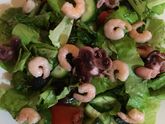 Пп салат из морепродуктов 280 гр - 187 калорий
