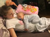 Вот так мы спать любим и засыпать везде)