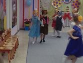 Праздник к нам приходит)