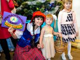 Наш поход в кукольный театр. 24.12.2017г. Алине 2,5 года.