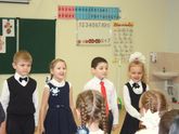 В первый класс идем - 1 сарафан или на сменку еще один нужен?