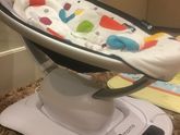 Продам 4moms детский укачивающий центр