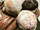 День пончиков 🎉💞🍑😘🍩🍩🍩🍩🍩🍩🍩