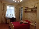 Я дизайнер по текстилю.