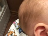 Постоянно ребёнок держит голову