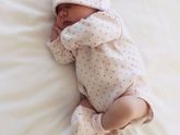 Пусть в каждом доме будет детский смех и плачь ❤️