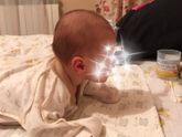 Держит головку!!!