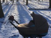 Сколько гуляете с грудничками?