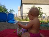 10 месяцев. Первый зубик и первый шаг