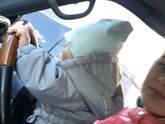 Первая прогулка в ботиночках
