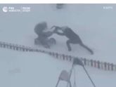 Только что видела видео на фейсбуке 😳