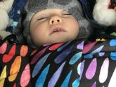 Милые девушки, обратите, пожалуйста