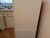 Отдала!!!!!Отдам. Срочно нужно пристроить. Стол письменный и два модуля шкафа