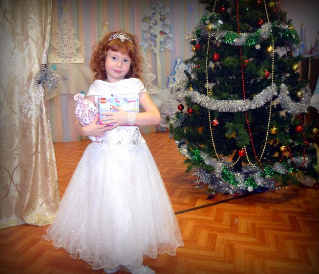 Всем Привет! Немного новостей и наша форсмажерная Елка в Дет.саду
