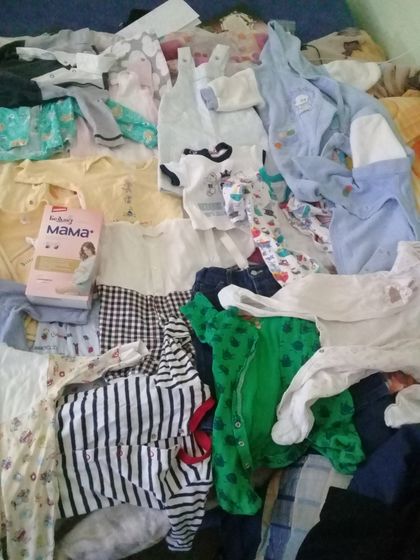 Отдам вещи на новорожденного