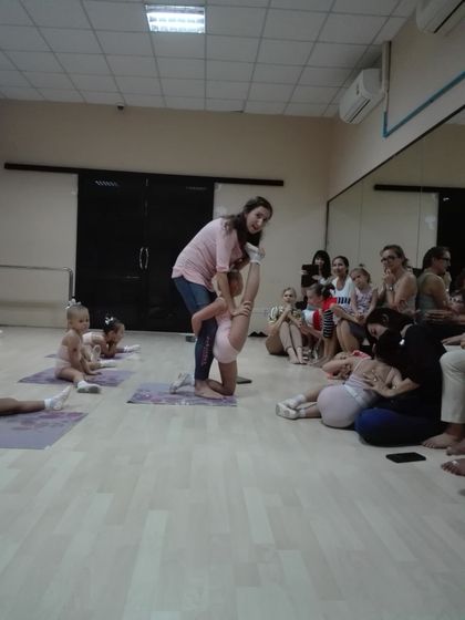 В одном фото-все муки взрослого мира ... ??