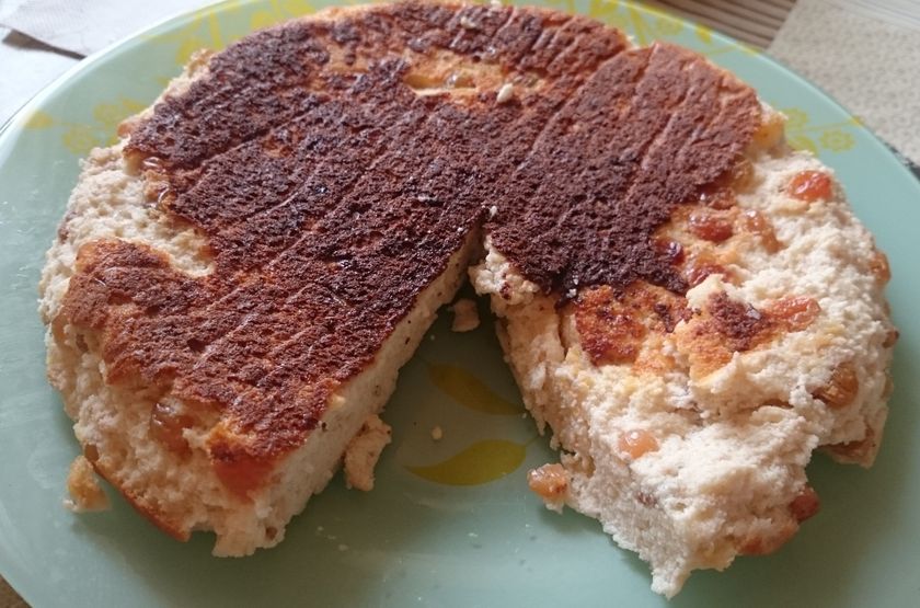 Творожная запеканка с изюмом и бананом в мультиварке