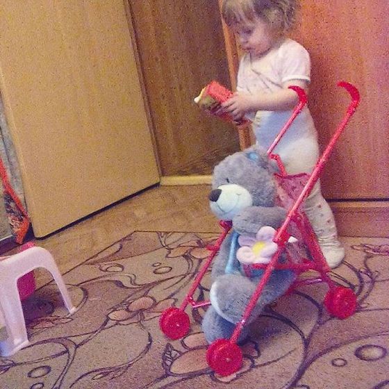 "Анечке 1 годик 7 месяцев"