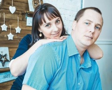 А у нас сегодня годовщина