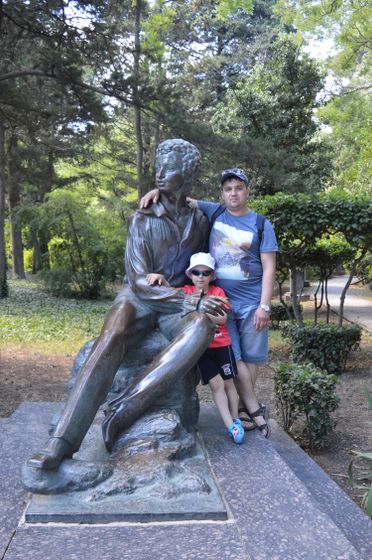 Отпуск в Крыму, июль 2017, часть 3. Парк.