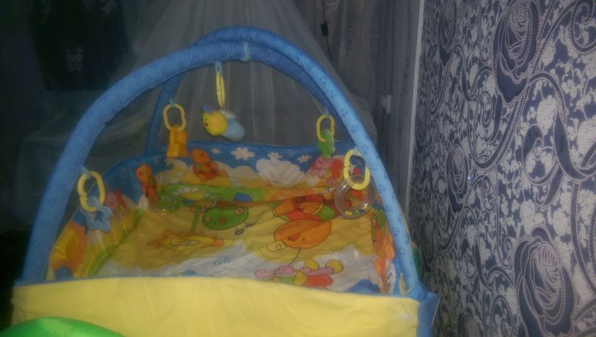 Продаю детский коврик в