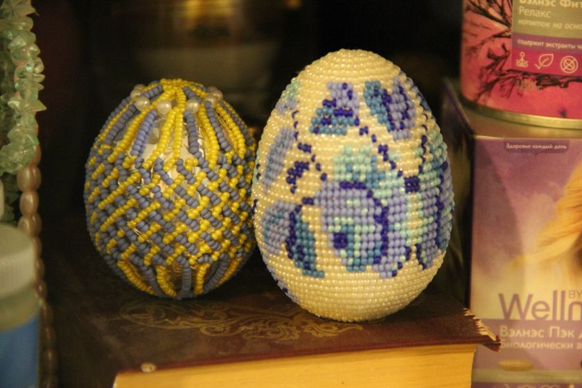 Яйца из бисера