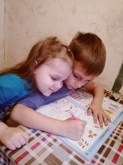 Как проходят наши несадовские дни (3 года и 5 лет).