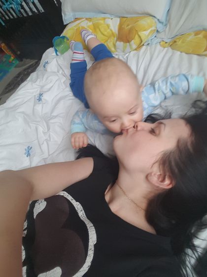 8 месяцев счастью