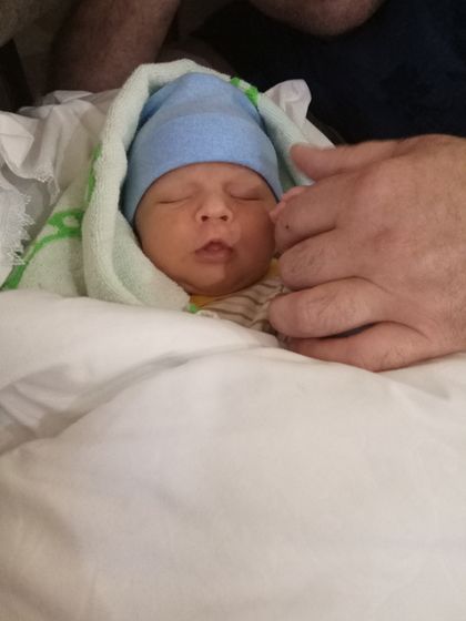 Нам сегодня 11 месяцев ???