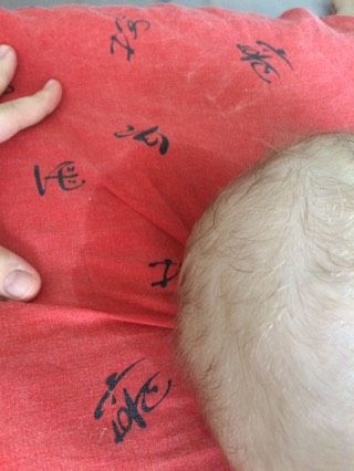 Потеет сильно
