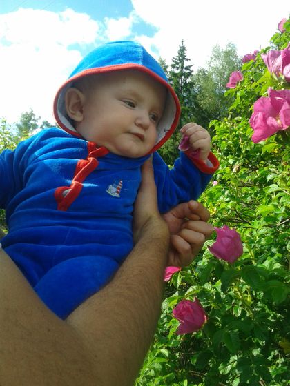 Нам сегодня пол годика! :)