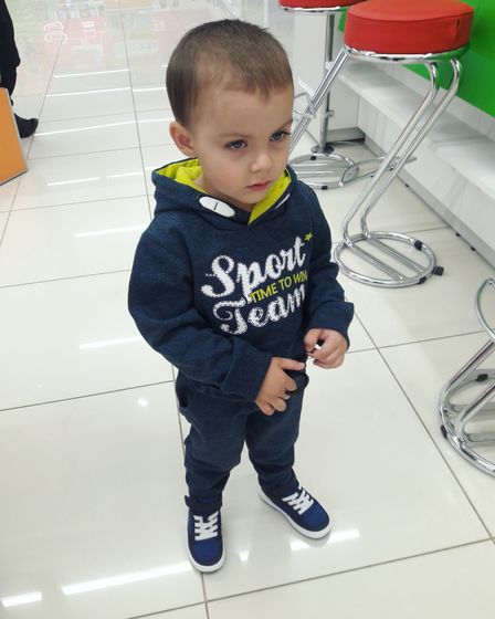 Немного нас)