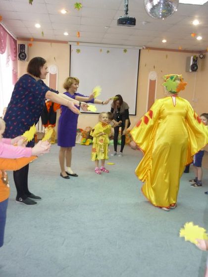 Первый праздник в новом саду