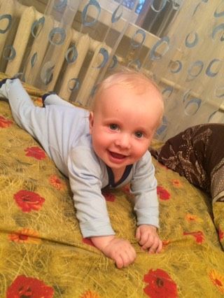 Нам уже 5 месяцев! 👶🏼 Первый прикорм 🍆🍼🍪🍴