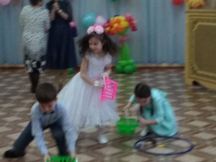 Весенний праздник в детском саду. (06.03.18)