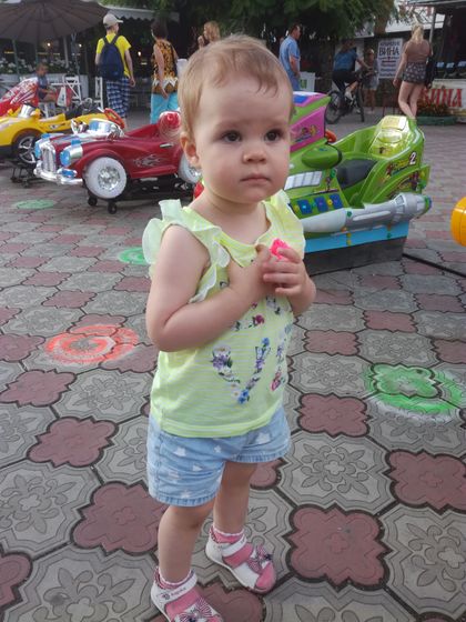 Сонечке полтора года!