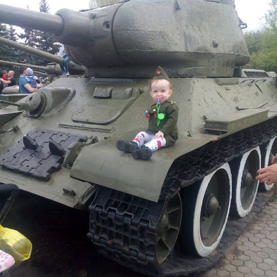 С праздником победы) мирного