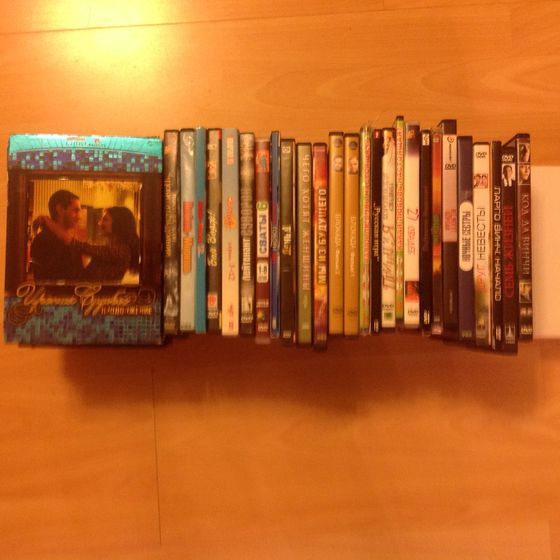 Отдам DVD диски с фильмами