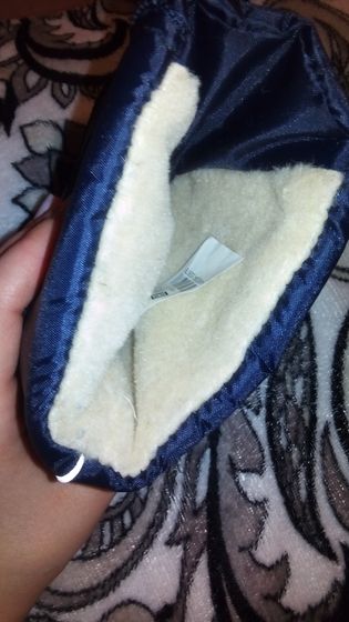 Продавец сказал весна осень.