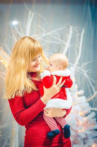 С Новым годом! Счастья всем в наступившими году, а наше счастье пришло к нам в 2017 году мое солнышко! Моя доча