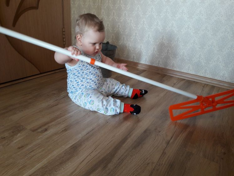 ПОМОЩНИЧЕК