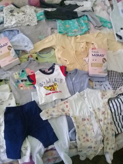 Отдам вещи на новорожденного