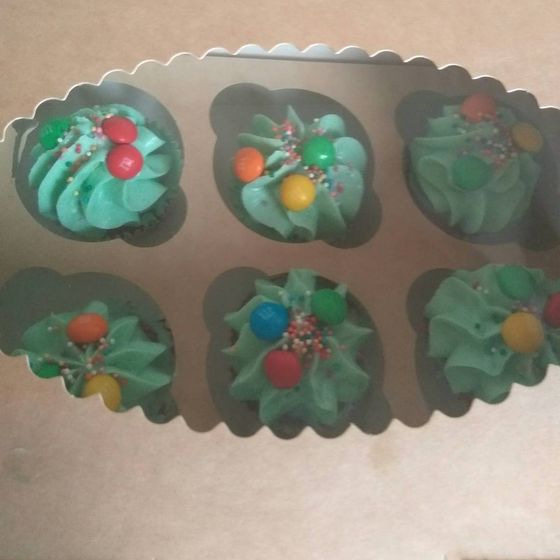 Делала вкусняшки братику на