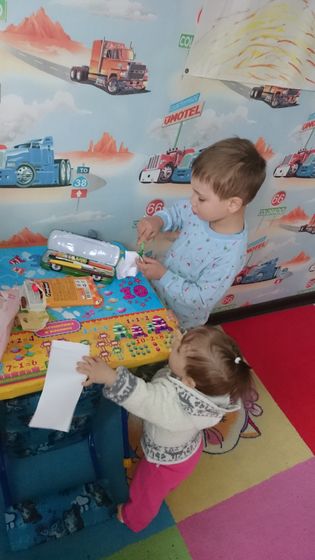 Давненько не делалась нашими новостями и деток не показывала)