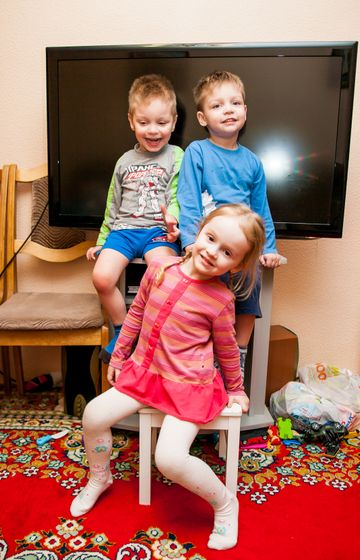 Наши фото. Близнецам 3.3-3.6 года